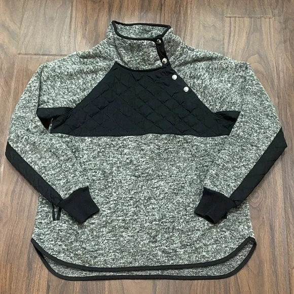 Abercrombie & Fitch Gray Fleece Black Quilted Pullover Sweater - Picture 1 of 8